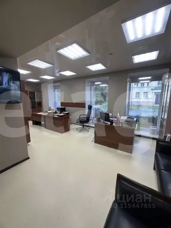 Офис в Свердловская область, Нижний Тагил ул. Восточный проезд, 4 (97 ... - Фото 1