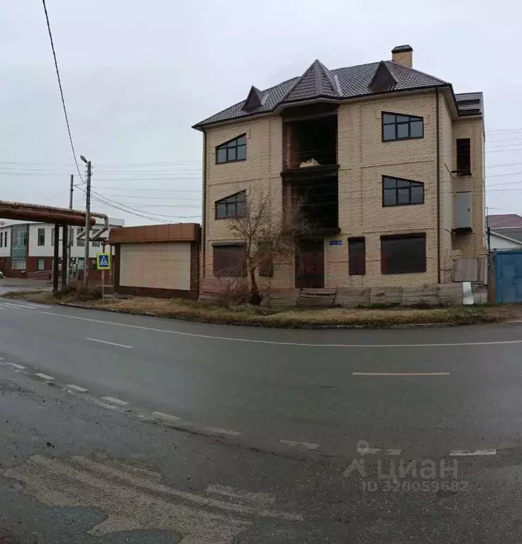 Коттедж в Астраханская область, Астрахань Кавказский пер., 4 (394 м) - Фото 1