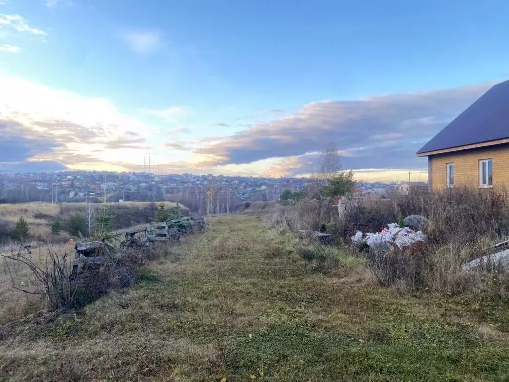 Участок в Татарстан, с. Верхний Услон ул. Имени Героя Зиннурова, 21 ... - Фото 1