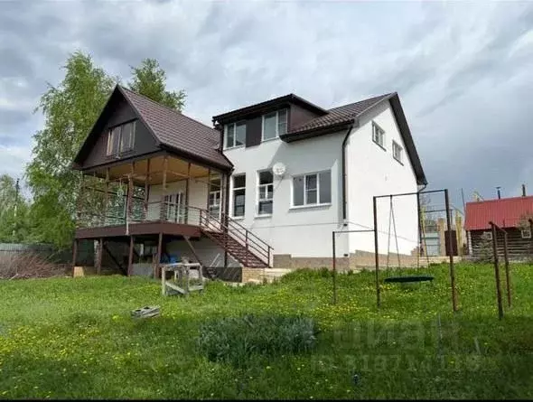 Дом в Самарская область, Ставропольский район, Севрюкаево с/пос, с. ... - Фото 1