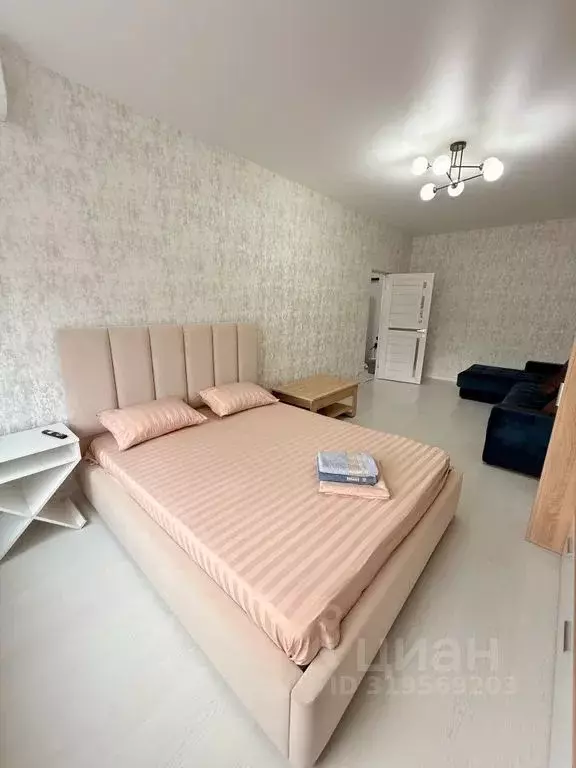 1-к кв. Кабардино-Балкария, Нальчик ул. Атажукина, 2А (50.0 м) - Фото 0