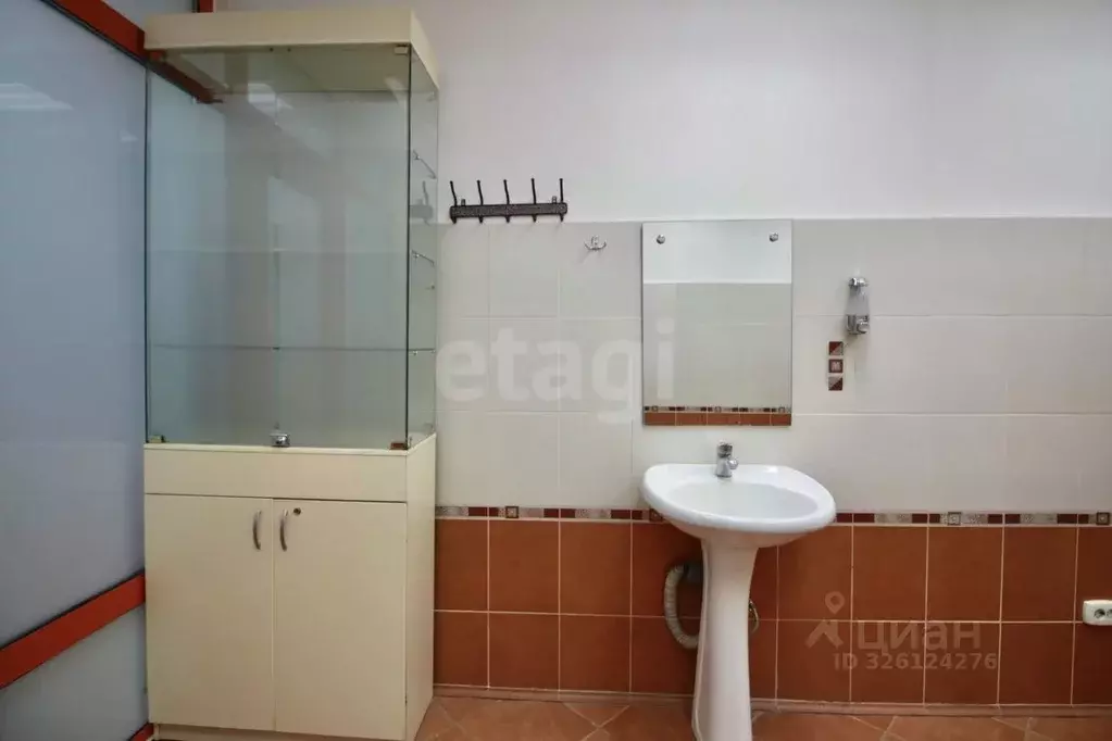 Помещение свободного назначения в Забайкальский край, Чита ул. ... - Фото 1