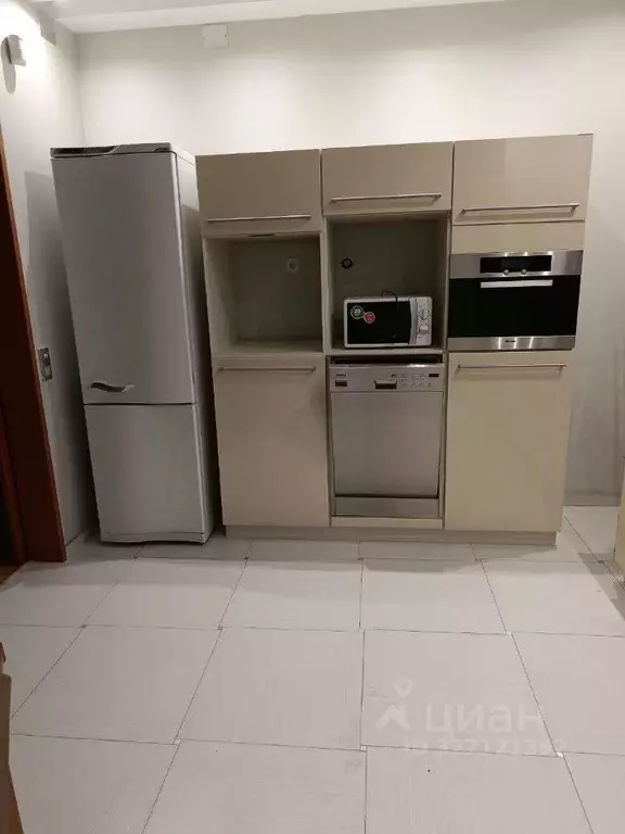 3-к кв. Челябинская область, Челябинск пл. МОПРа, 9 (115.8 м) - Фото 1