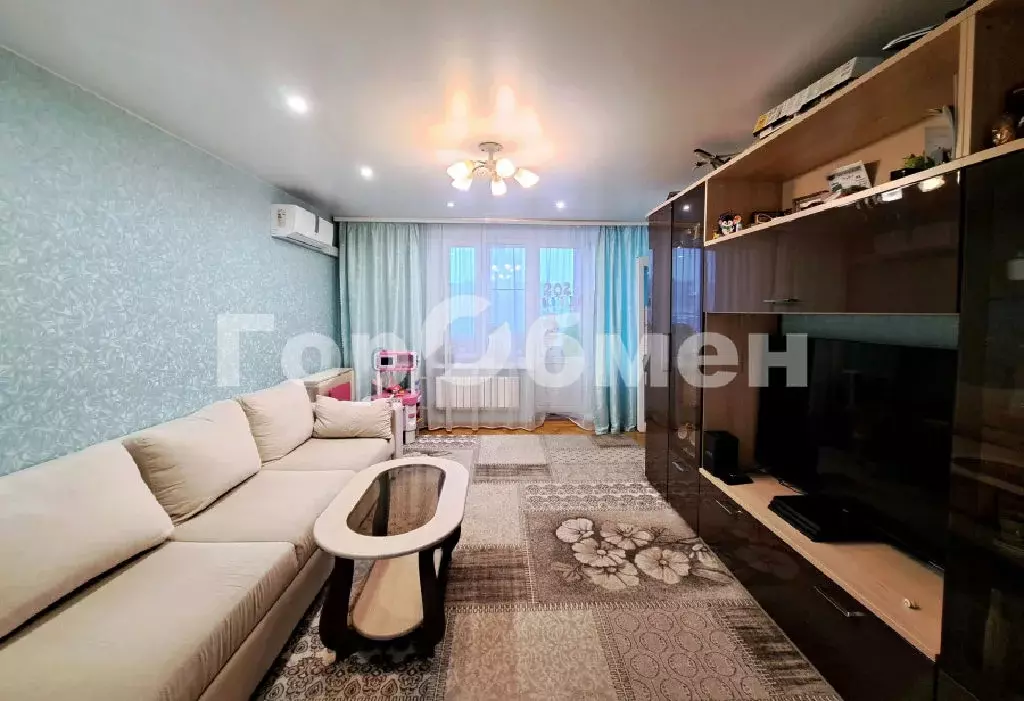 Продается 3-комнатная квартира - Фото 1