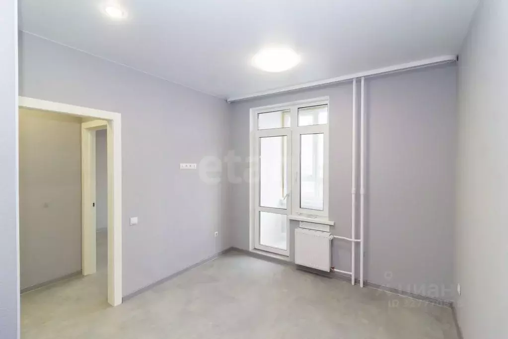 1-к кв. Тюменская область, Тюмень ул. Фармана Салманова, 23 (30.6 м) - Фото 1