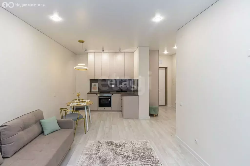 1-комнатная квартира: Тюмень, улица Фармана Салманова, 3 (37.1 м) - Фото 1