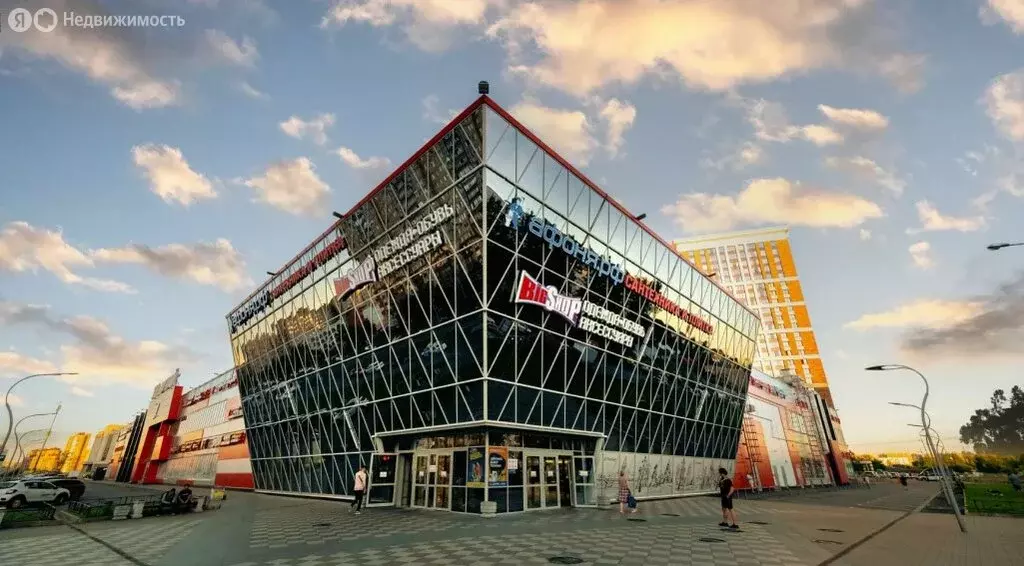 Торговая площадь (1361 м) - Фото 2