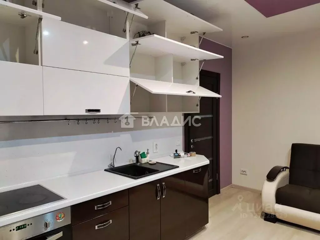 3-к кв. Коми, Сыктывкар городской округ, Краснозатонский пгт ул. ... - Фото 1