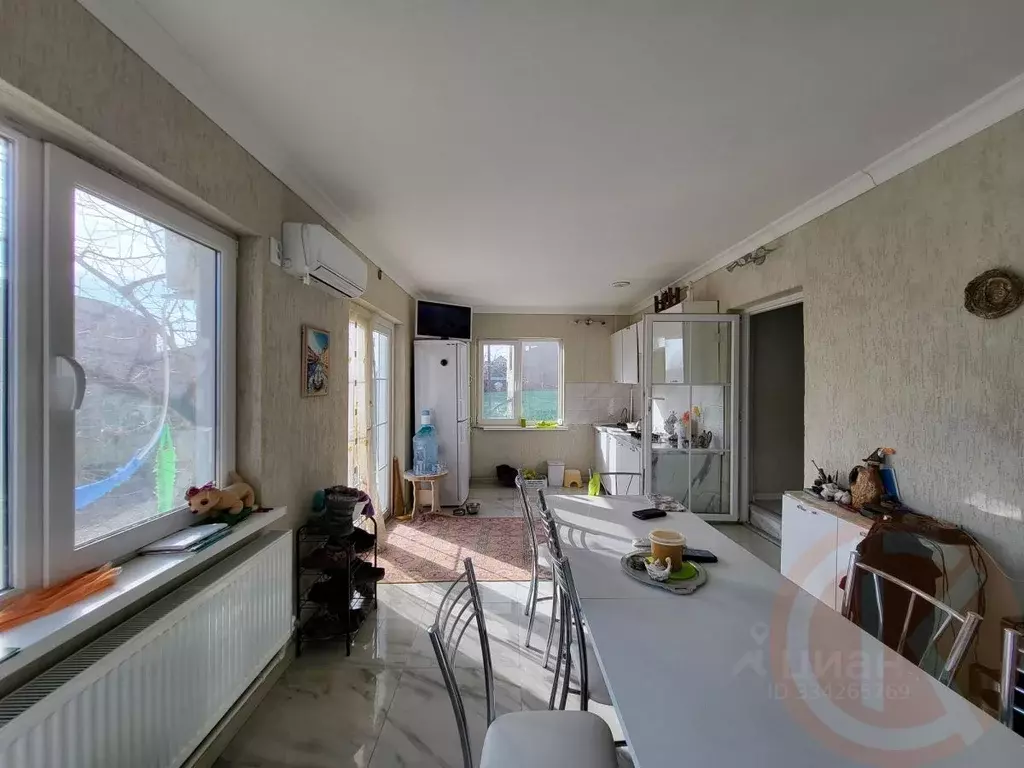 Дом в Крым, Сакский район, Суворовское с/пос, с. Великое  (102 м) - Фото 1