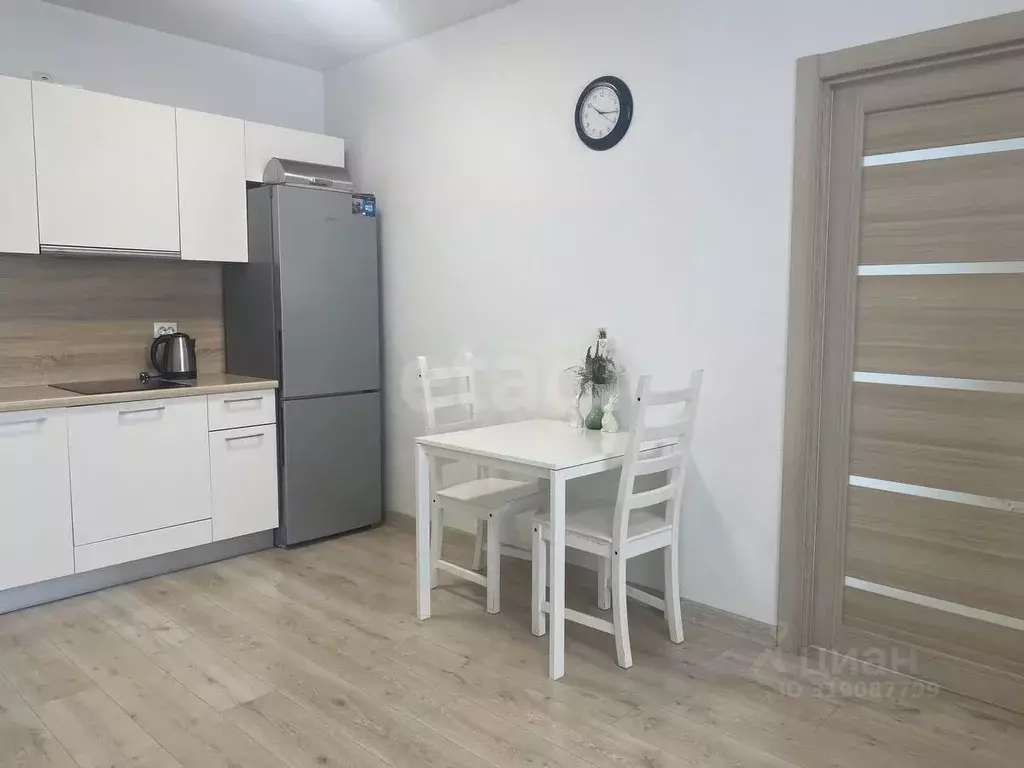 2-к кв. Тюменская область, Тюмень ул. Новоселов, 105 (50.0 м) - Фото 1