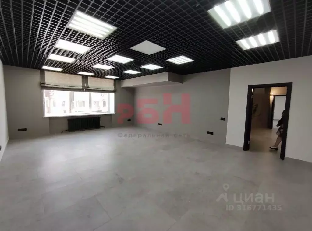 Офис в Тюменская область, Тюмень ул. Челюскинцев, 26 (190 м) - Фото 2