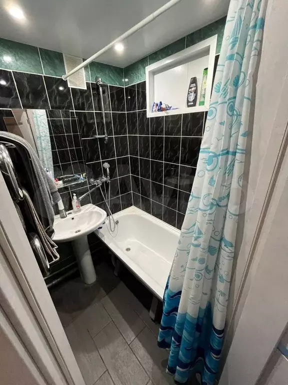 2-к. квартира, 46 м, 2/5 эт. - Фото 1