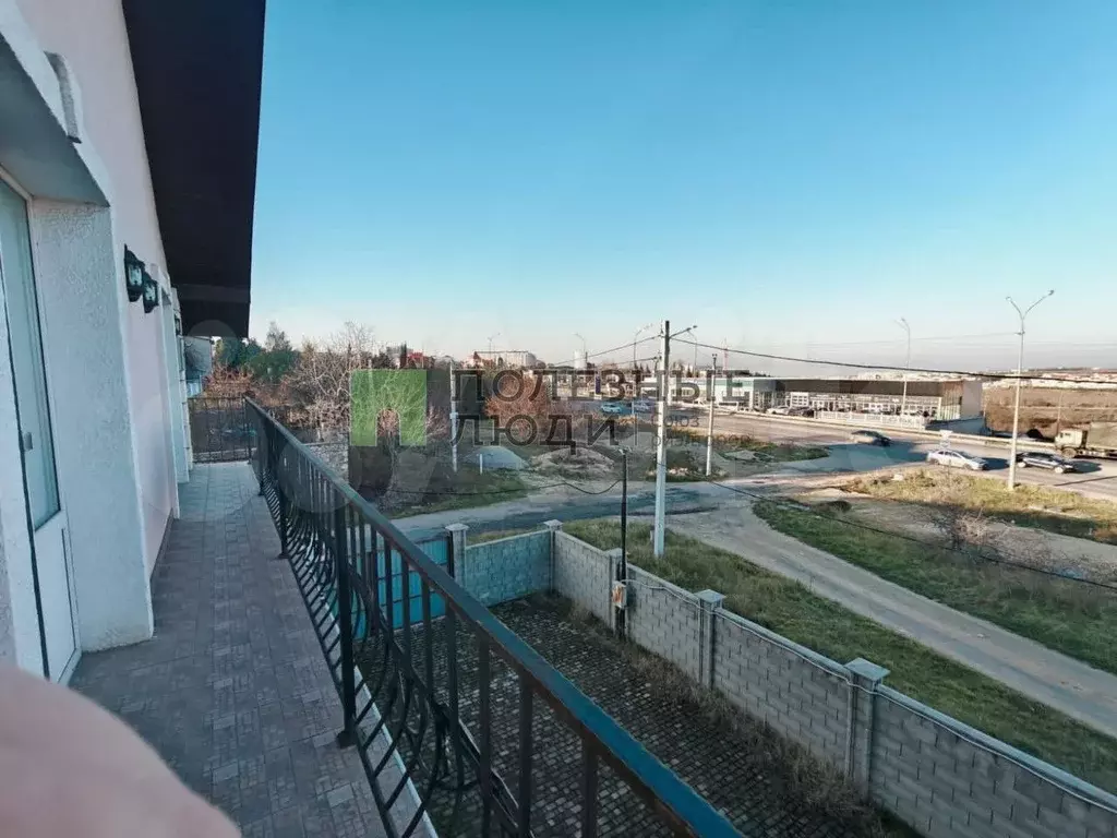 Дом 240 м на участке 5 сот. - Фото 0
