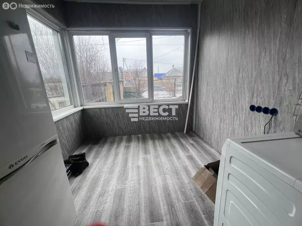 Дом в Ленинск-Кузнецкий, улица Жаркевича, 20 (68.8 м) - Фото 1