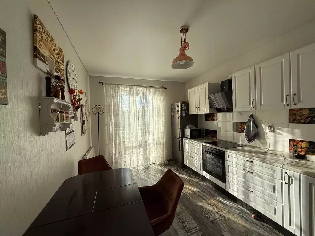 2-к кв. Калининградская область, Калининград ул. Александра Суворова ... - Фото 0