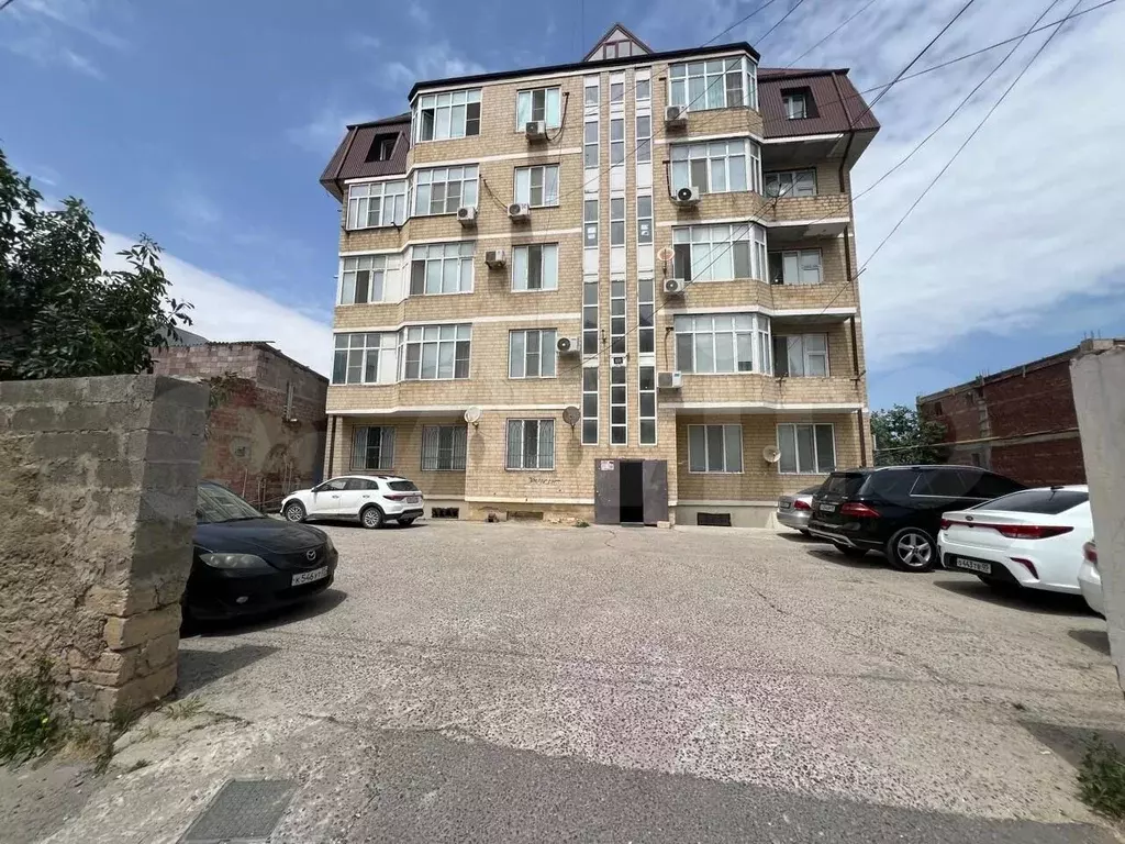 2-к. квартира, 65 м, 1/10 эт. - Фото 0
