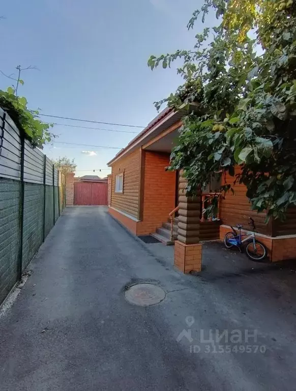 Дом в Оренбургская область, Орск Новый город мкр, ул. Апшеронская (74 ... - Фото 1