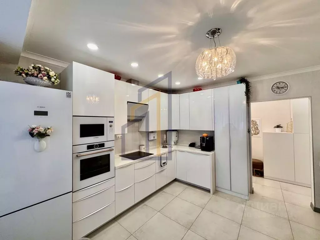 3-к кв. Крым, Евпатория просп. Ленина, 66 (73.0 м) - Фото 1