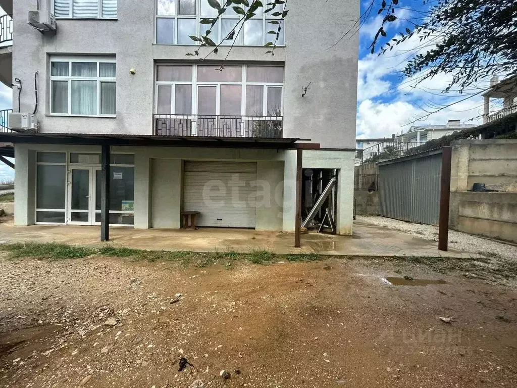 Помещение свободного назначения в Севастополь с. Орловка, ш. ... - Фото 1