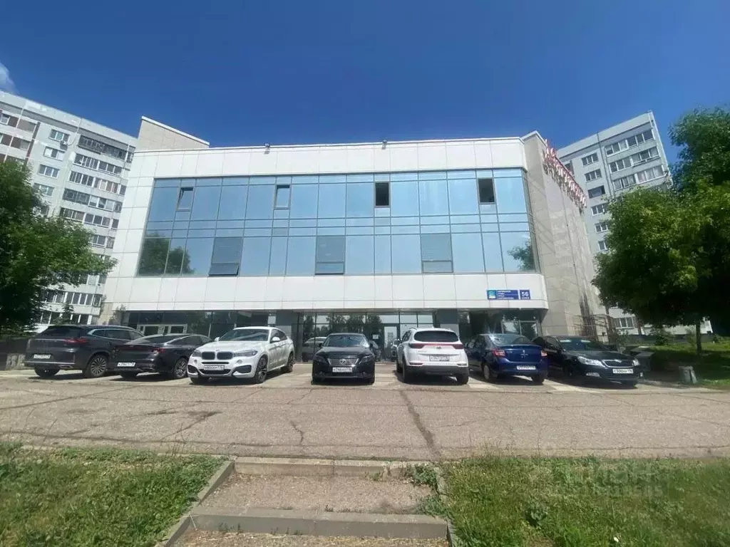 Помещение свободного назначения в Татарстан, Набережные Челны ул. ... - Фото 1