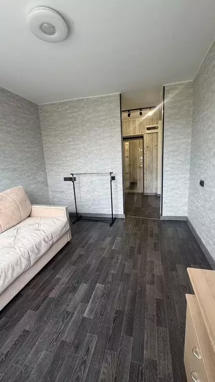 Комната 17,7 м в 1-к., 5/5 эт. - Фото 1