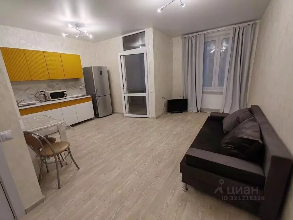 Студия Тюменская область, Тюмень ул. Эльвиры Федоровой, 1 (32.0 м) - Фото 0