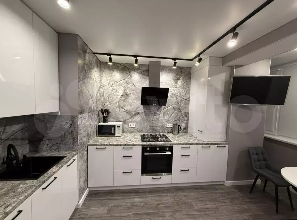 1-к. квартира, 45 м, 3/9 эт. - Фото 0