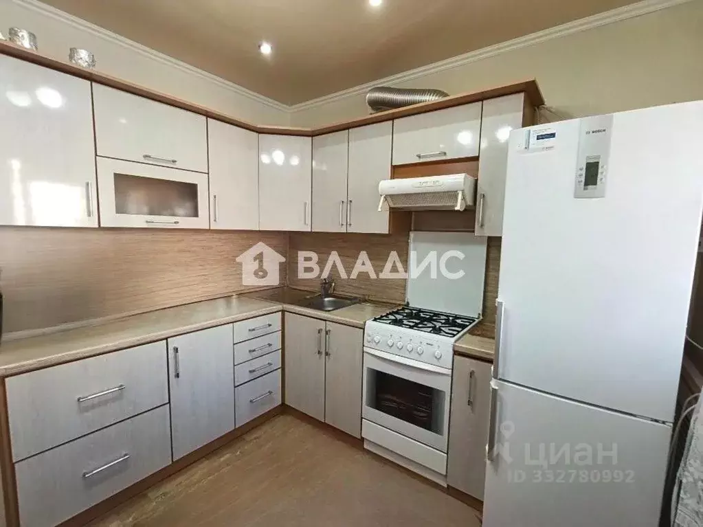 2-к кв. Башкортостан, Стерлитамак ул. Строителей, 6 (55.2 м) - Фото 1