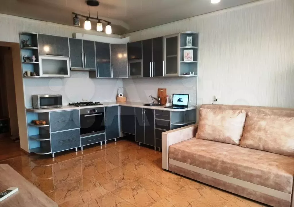 2-к. квартира, 70 м, 8/8 эт. - Фото 0