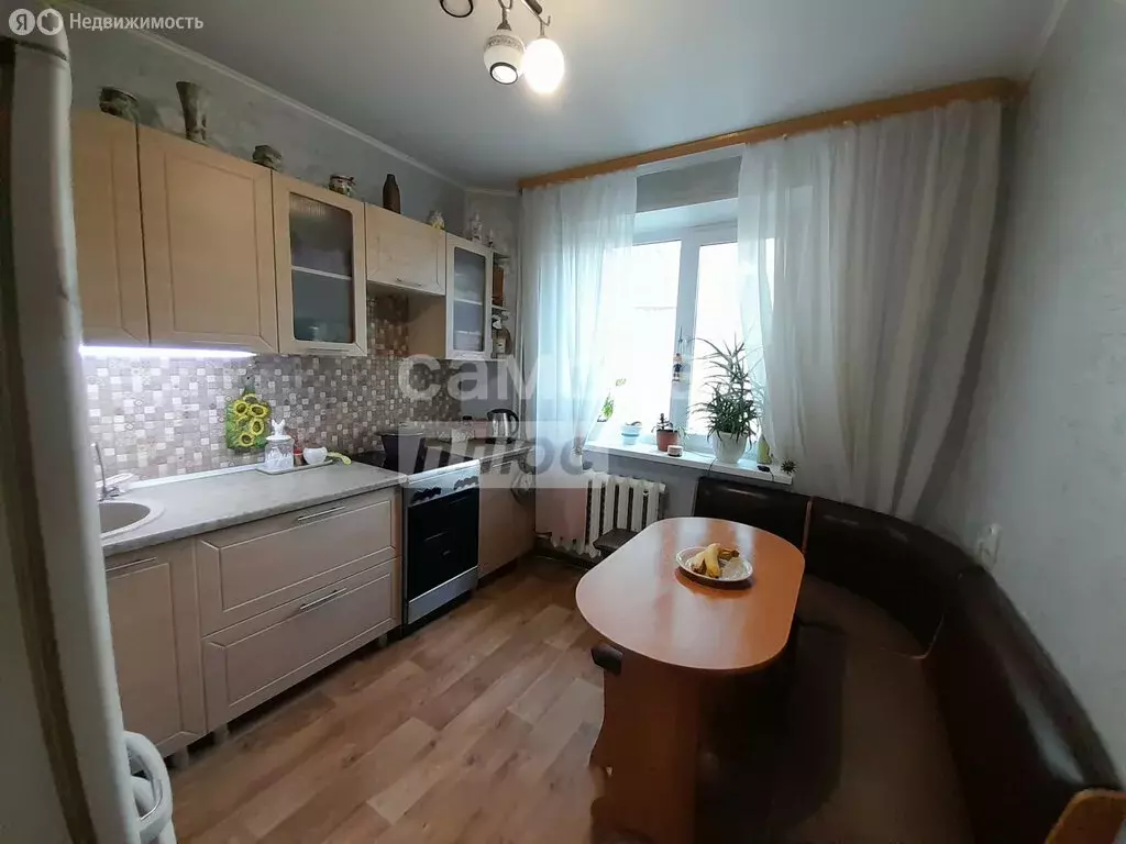 3-комнатная квартира: Тобольск, микрорайон 7А, 36 (67 м) - Фото 0