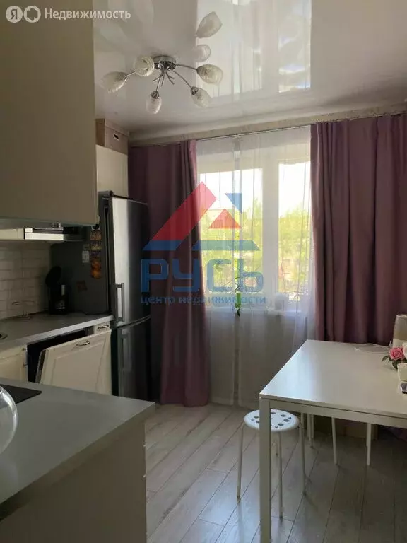 4-комнатная квартира: Челябинск, Пекинская улица, 19А (84 м) - Фото 0