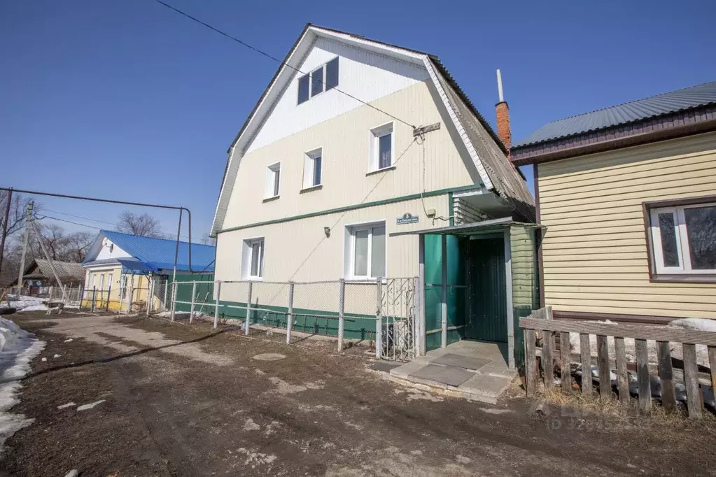 Дом в Ульяновская область, Ульяновск пер. 4-й Омский, 8 (160 м) - Фото 1