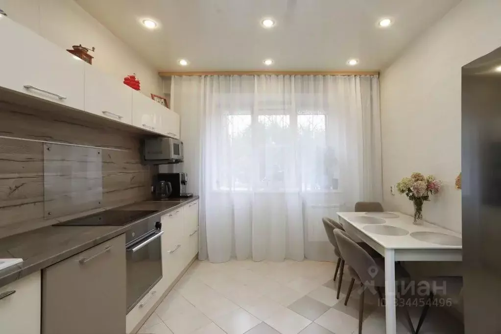 4-к кв. Иркутская область, Иркутск ул. Академика Курчатова, 2Г (109.8 ... - Фото 2
