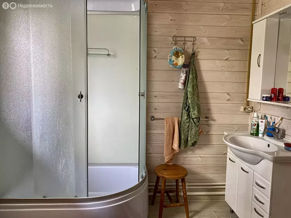 Дом в Александровский район, муниципальное образование Каринское, ... - Фото 0