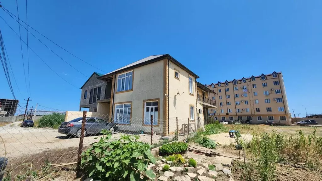 Дом в Дагестан, Махачкала ул. Жемчужная, 21Д (100 м) - Фото 0