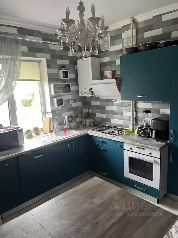 2-к кв. Севастополь ул. Генерала Саймонова, 28 (79.8 м) - Фото 2