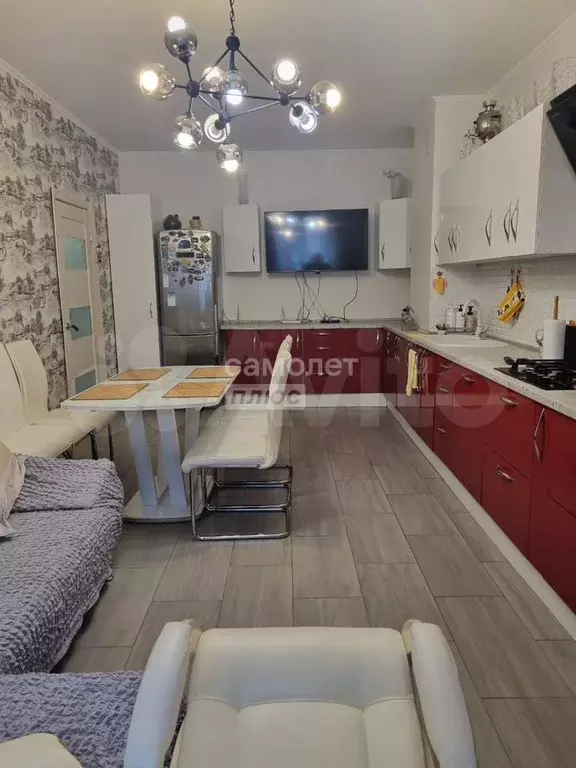 3-к. квартира, 69,8 м, 1/4 эт. - Фото 0