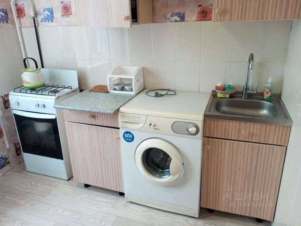 1-к кв. Удмуртия, Ижевск Удмуртская ул., 247А (33.0 м) - Фото 1