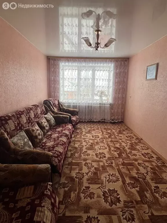 3-комнатная квартира: Болотное, улица 50 лет Октября, 8 (48.5 м) - Фото 2