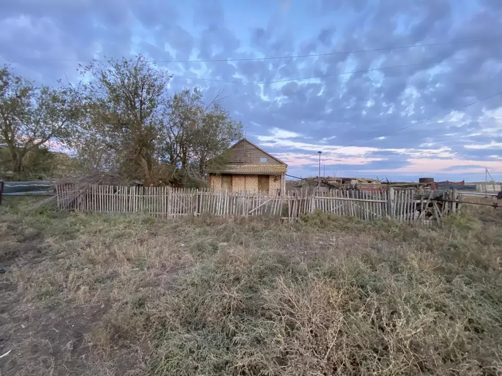 Дом в Калмыкия, Кетченеровский район, пос. Байр  (51 м) - Фото 1