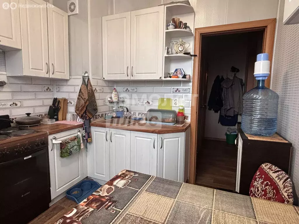 2-комнатная квартира: Миасс, улица Романенко, 3 (55 м) - Фото 0