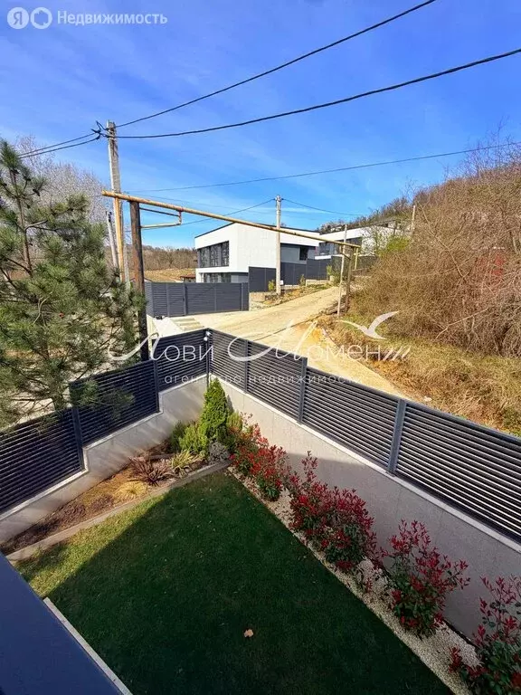Дом в село Краевско-Армянское, улица Саят-Нова (211 м) - Фото 2