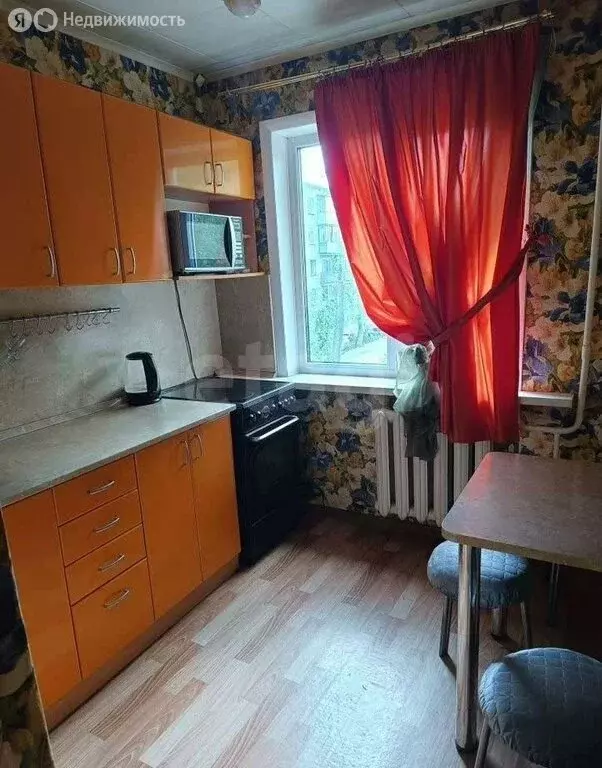 3-комнатная квартира: Барнаул, микрорайон ВРЗ, улица Октябрят, 44 ... - Фото 2