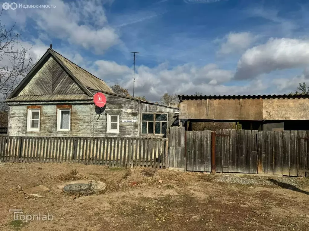 Дом в Камызякский район, село Семибугры (56 м) - Фото 1