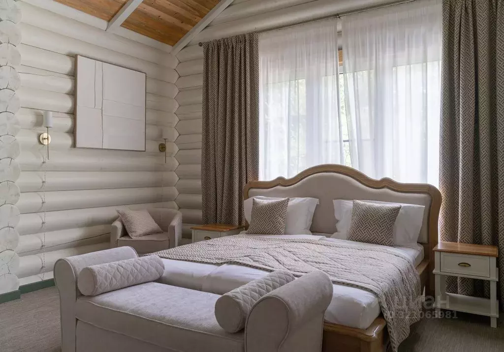 Дом в Краснодарский край, Сочи Красная Поляна пгт, ул. Защитников ... - Фото 1