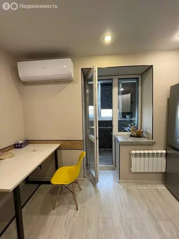 1-комнатная квартира: Омск, улица Димитрова, 69/1 (37 м) - Фото 0