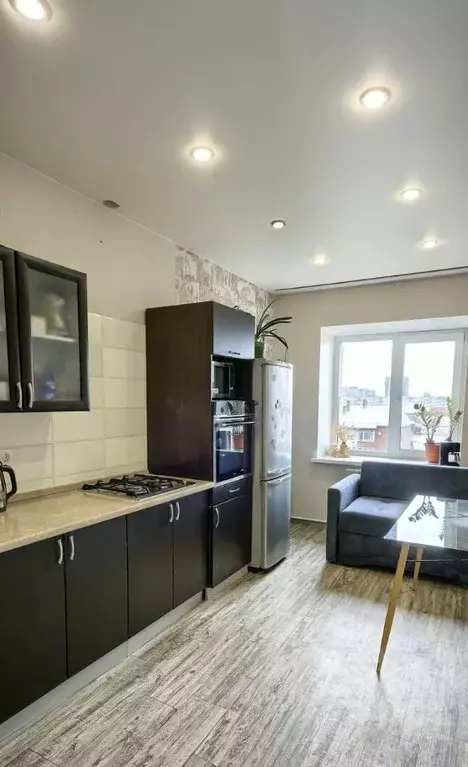 1-к кв. Омская область, Омск ул. Рождественского, 9/1 (43.1 м) - Фото 2