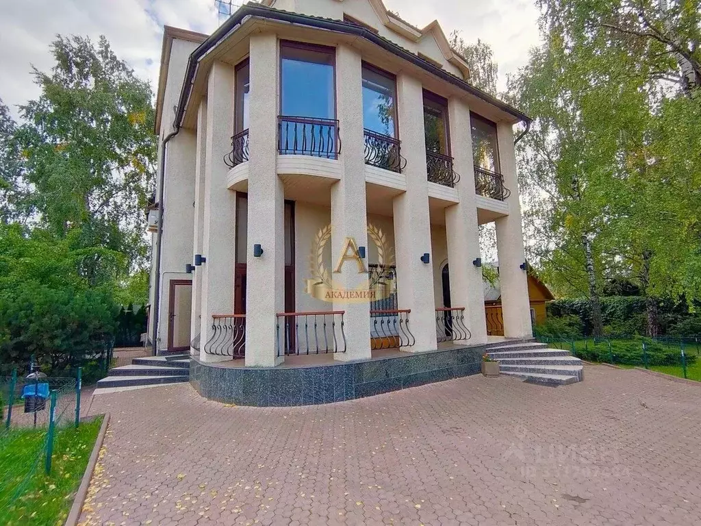 Дом в Московская область, Люберцы городской округ, Красково пгт  (400 ... - Фото 1