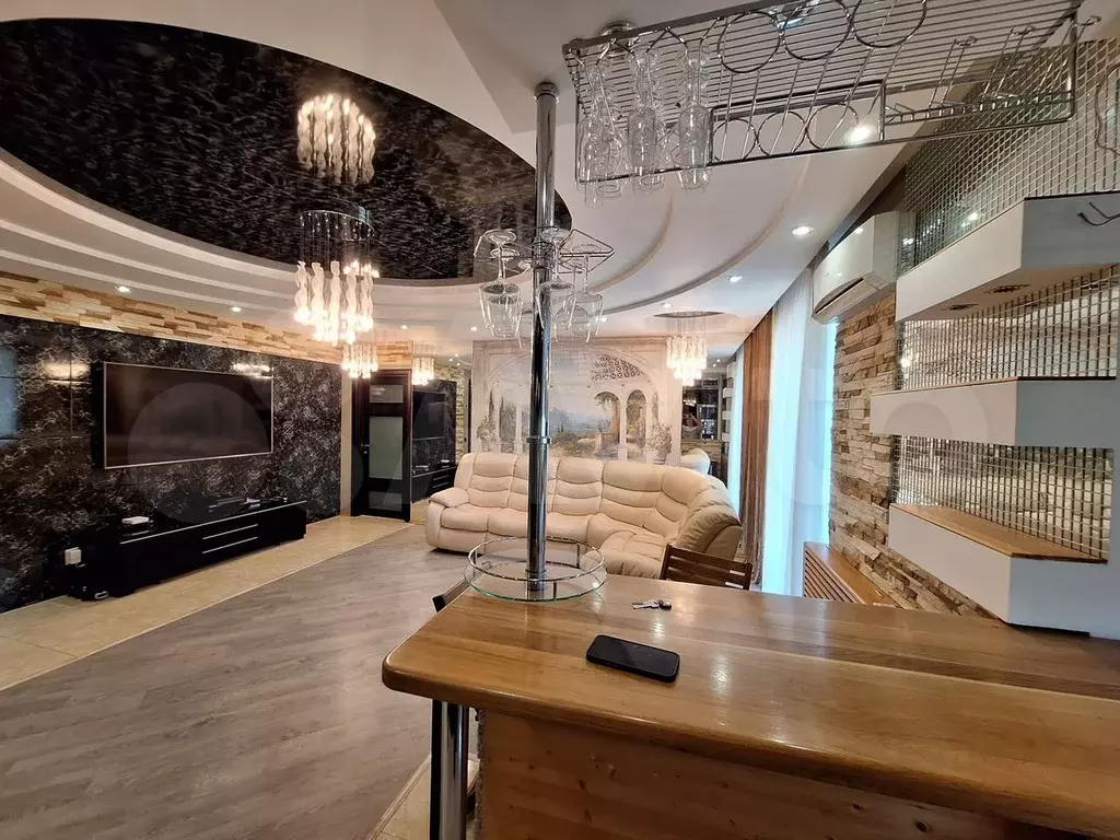 3-к. квартира, 120 м, 5/14 эт. - Фото 1