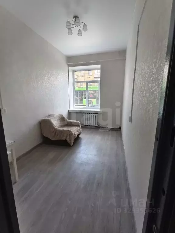 Комната Псковская область, Псков ул. Труда, 32 (10.8 м) - Фото 1